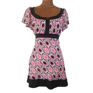 Vintage Rue 21 Y2K Blouse Size XL Pink Retro Print Tie Back Top Short Sleeve